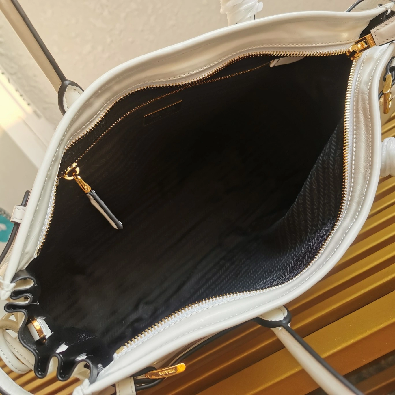 Prada Top Handle Bags TechFriendly 73577