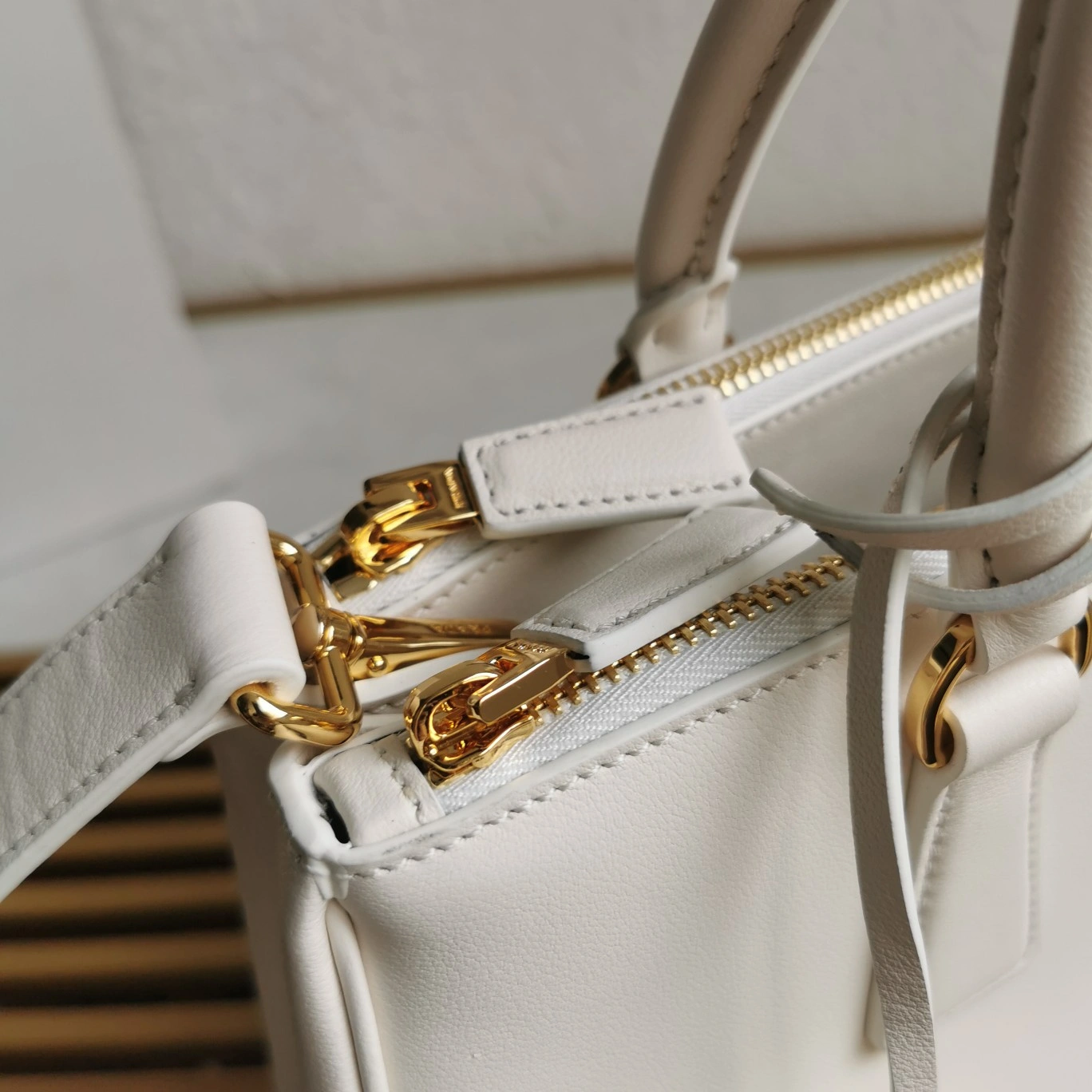 Prada Top Handle Bags Fashionable 71524
