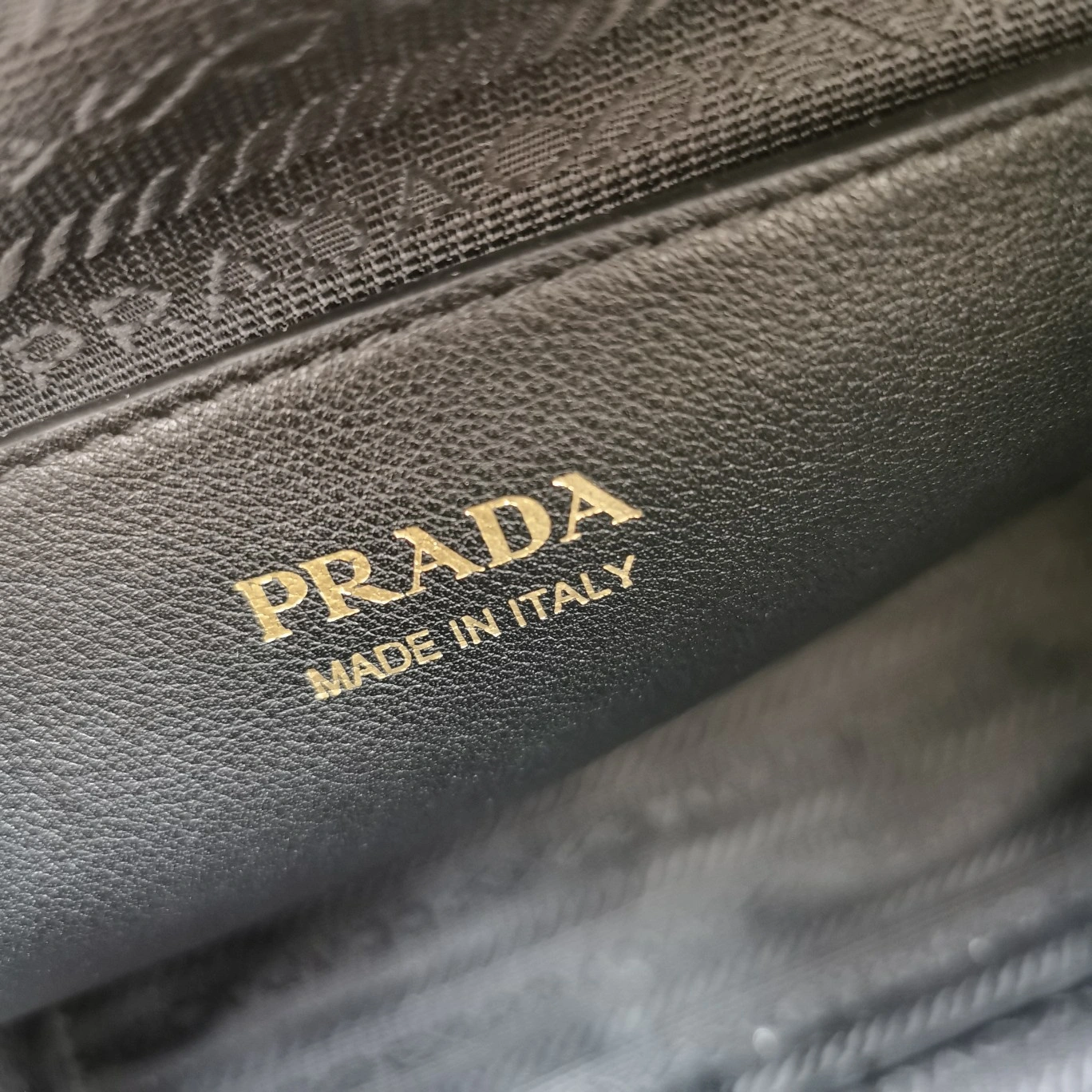 UrbanChic Prada Top Handle Bags 71525
