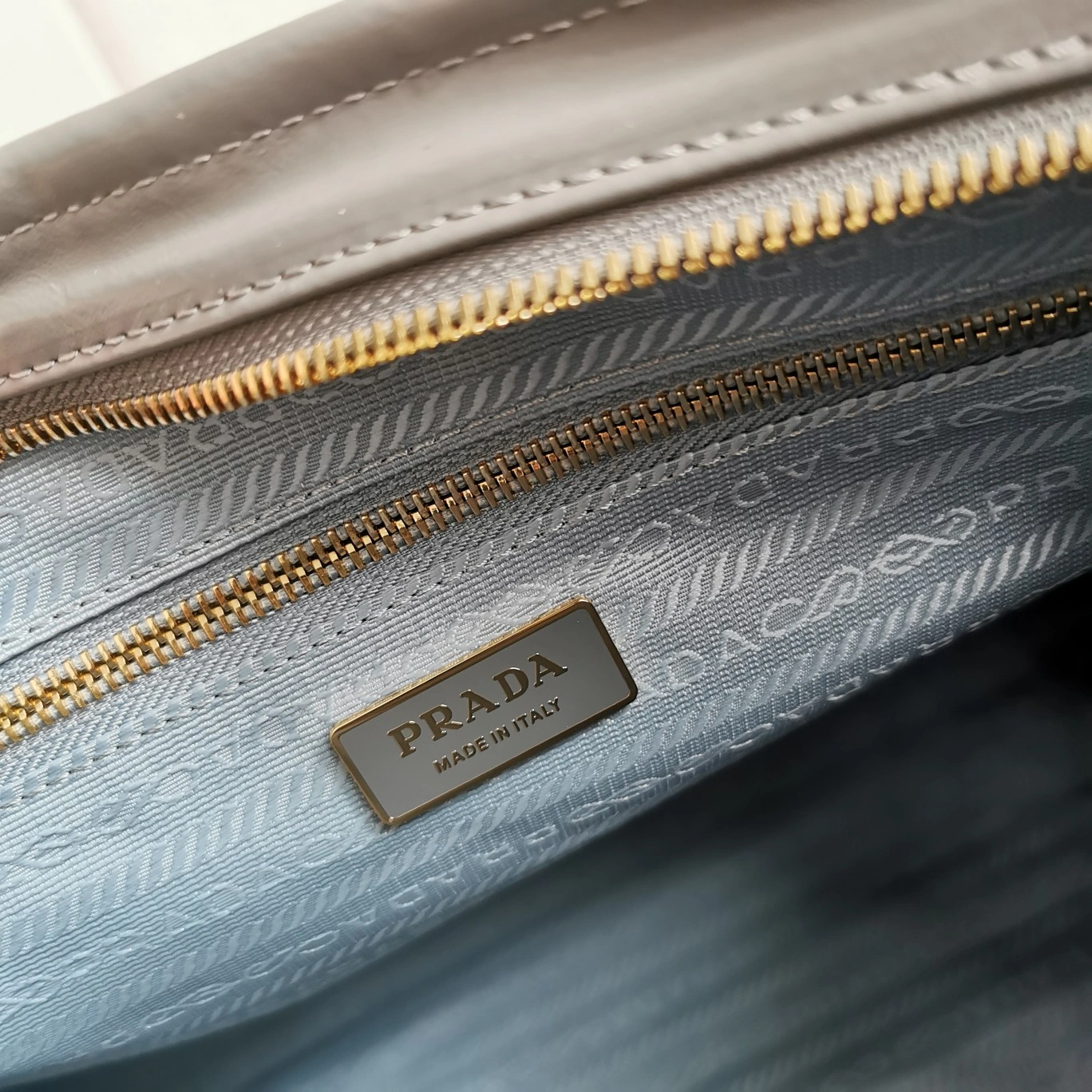 Prada Top Handle Bags Practical 71565