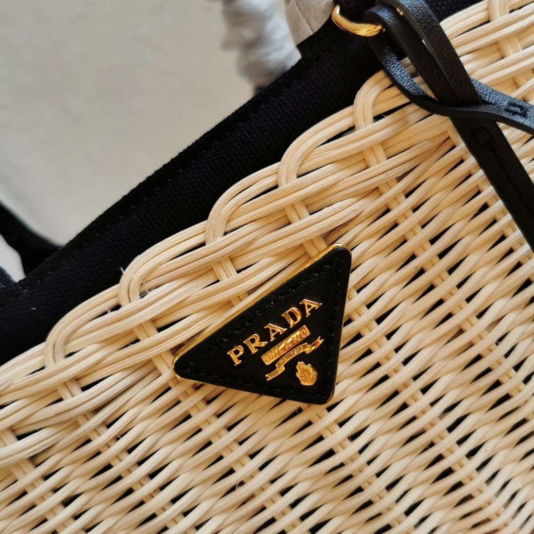 Effortless Prada Top Handle Bags 71504