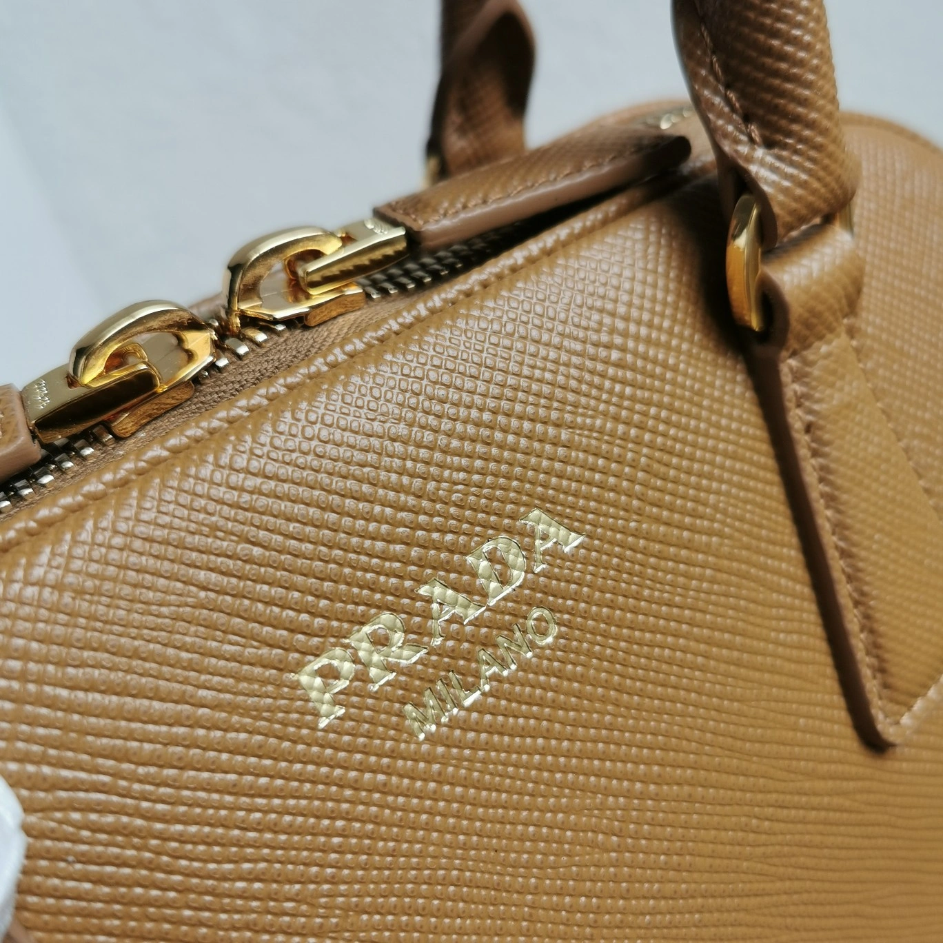 Prada Top Handle Bags Elegant 71500
