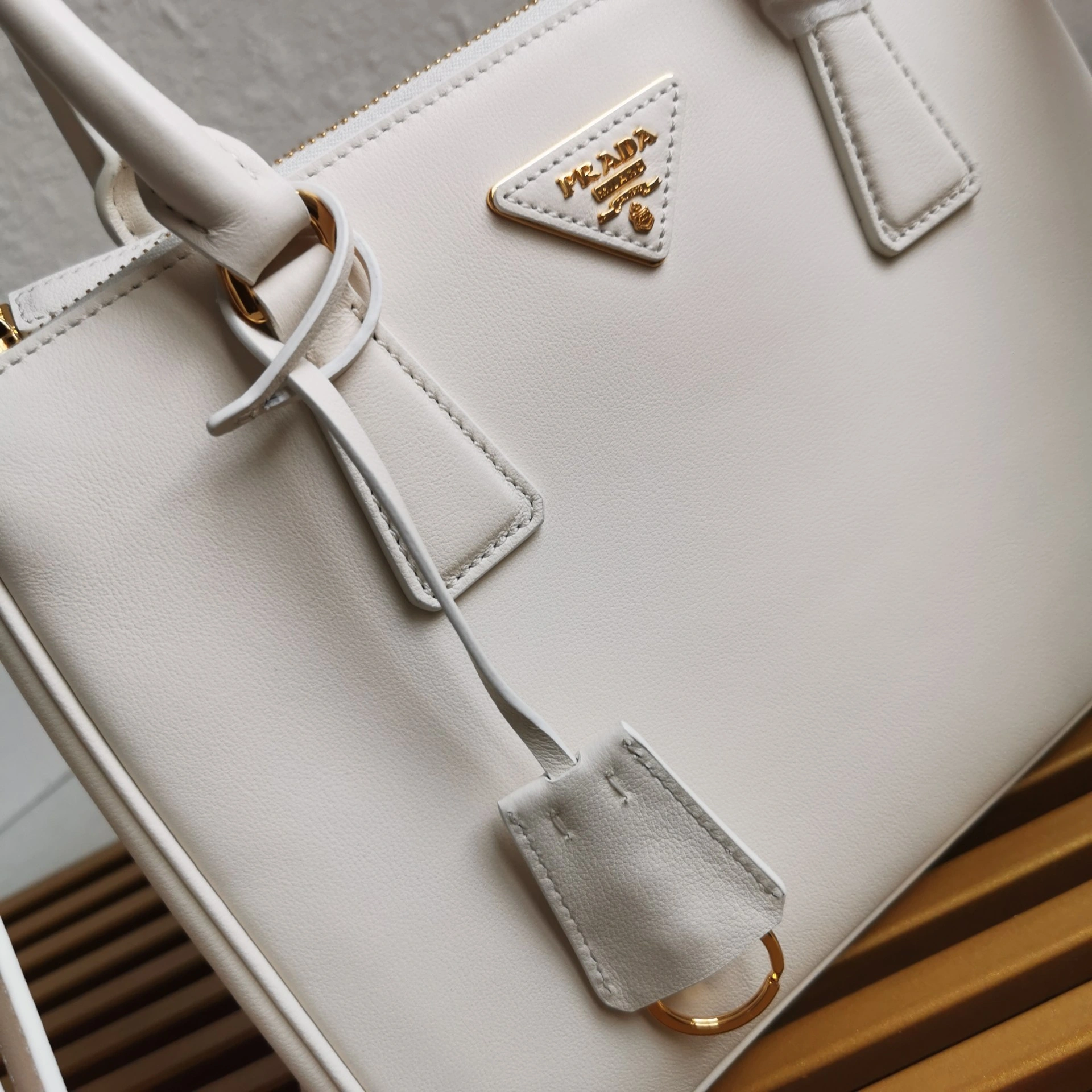 Attractive Prada Top Handle Bags 71481