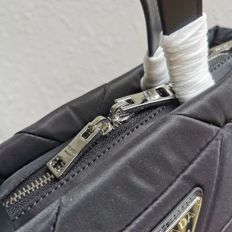 Functional Prada Top Handle Bags 66399