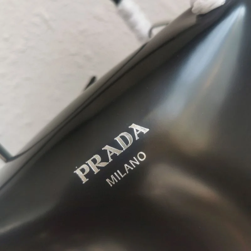 Prada Top Handle Bags TimelessDesign 44958