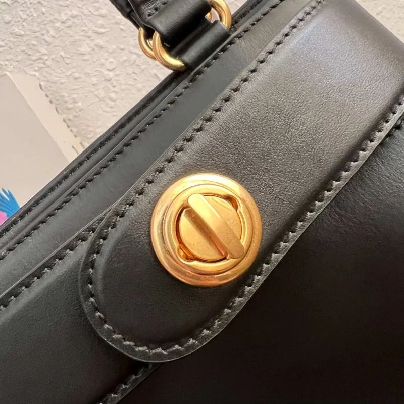 Comfortable Prada Top Handle Bags 44953