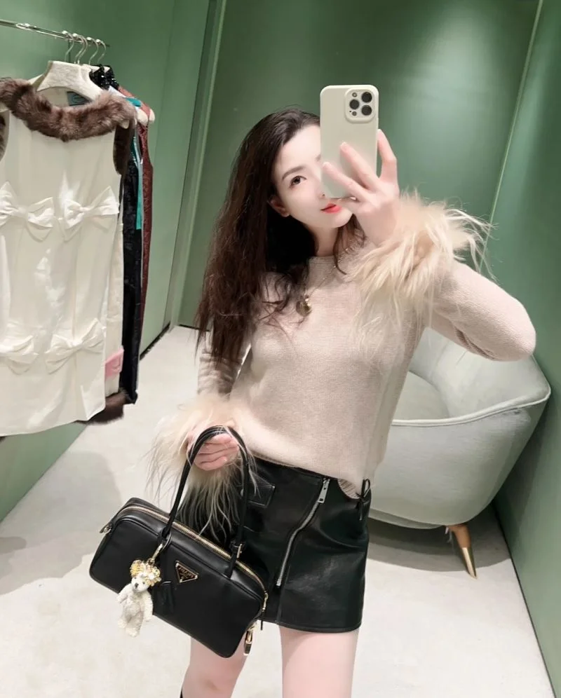 Prada Top Handle Bags Sleek 55624