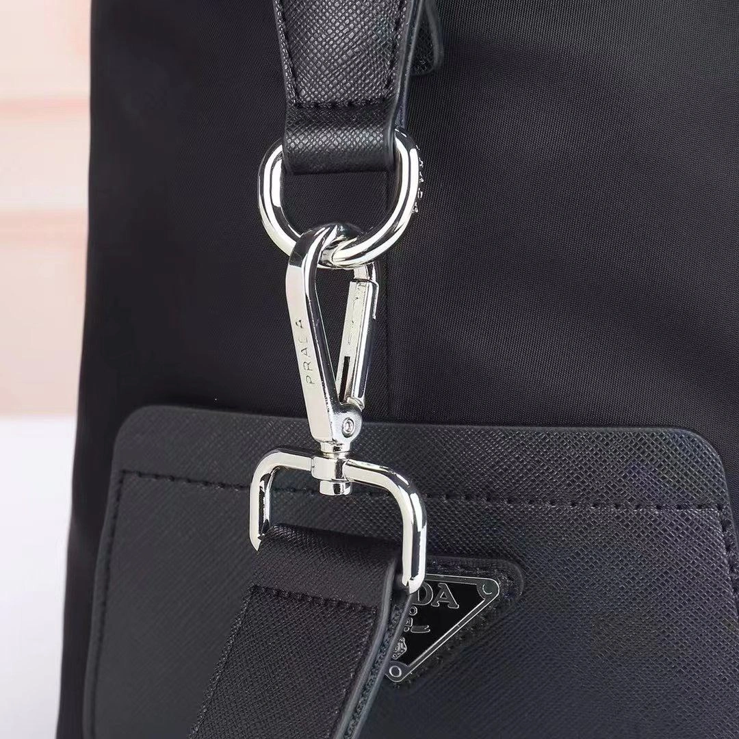 OdorResistant Prada Travel Bags 90594