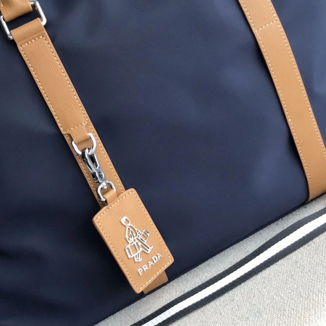 Stylish Prada Travel Bags 92315