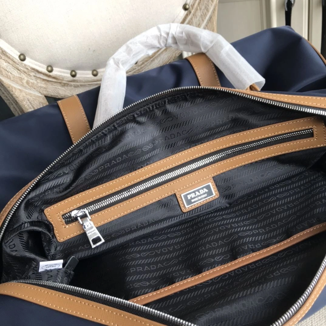 Stylish Prada Travel Bags 92315