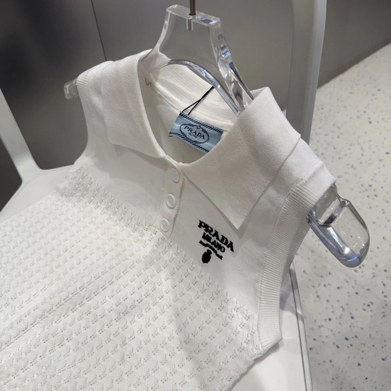 Prada Vest Timeless 276911