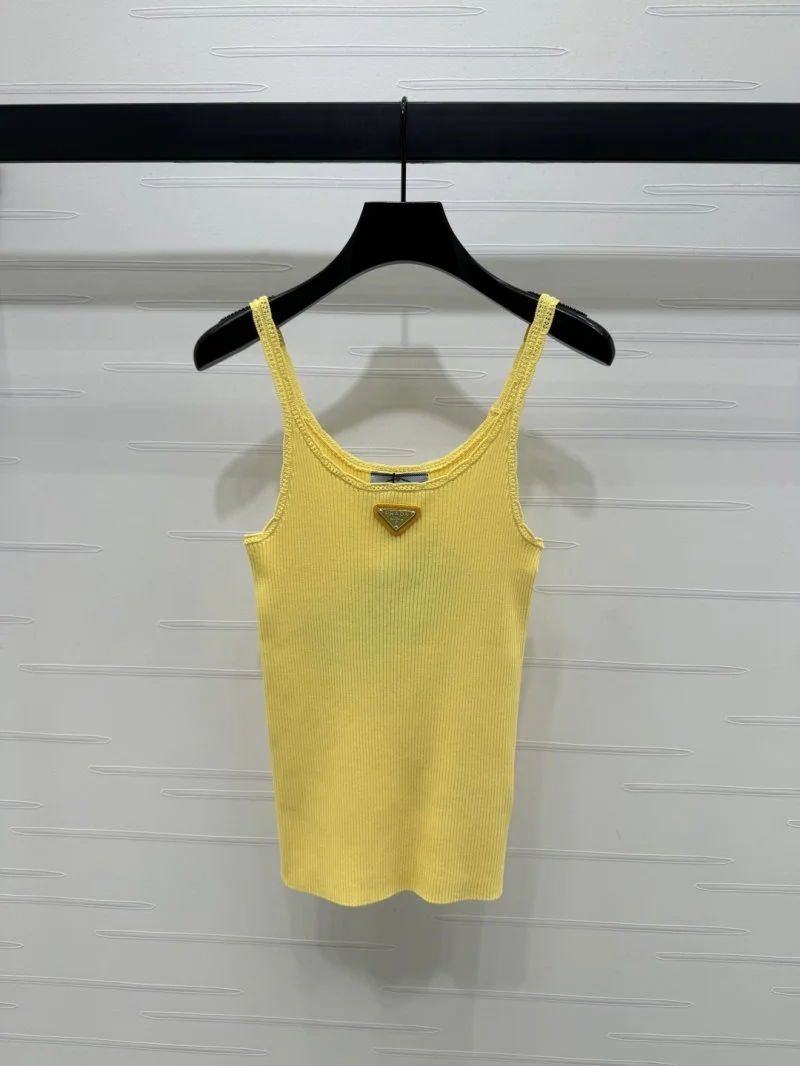 ModernLook Prada Vest 166047