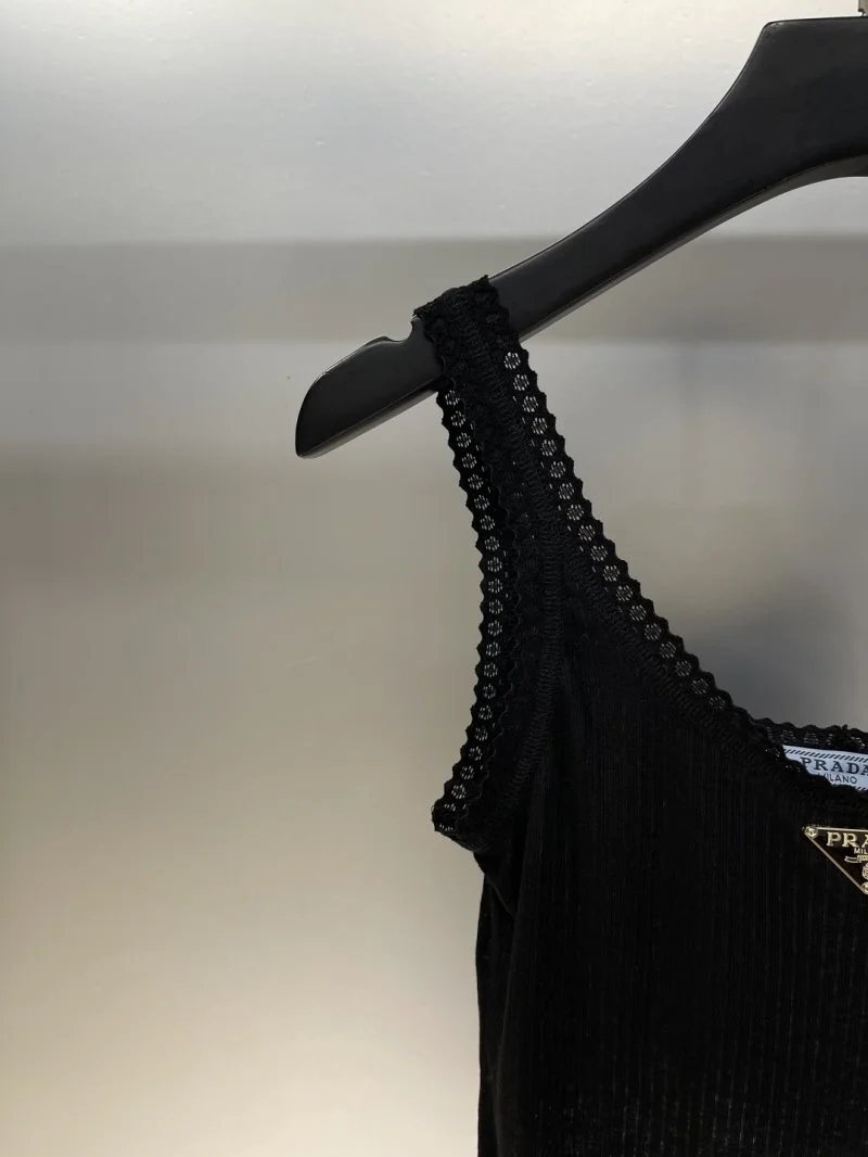 Attractive Prada Vest 166081
