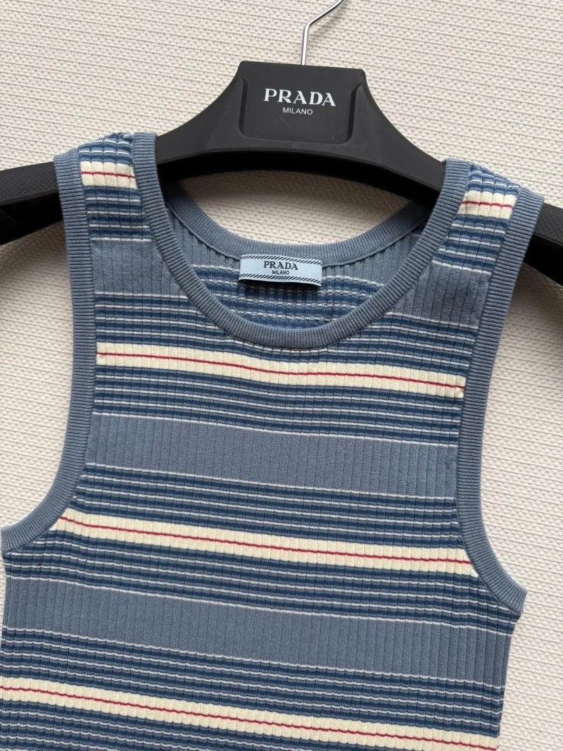 Prada Vest StreetReady 166130