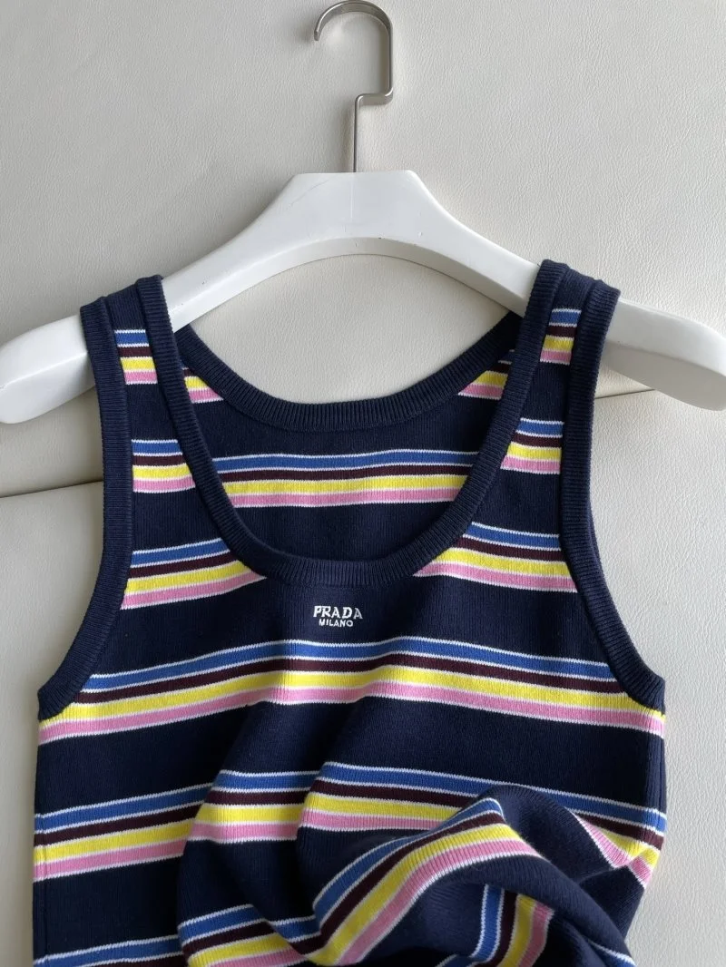 Fashionable Prada Vest 166067