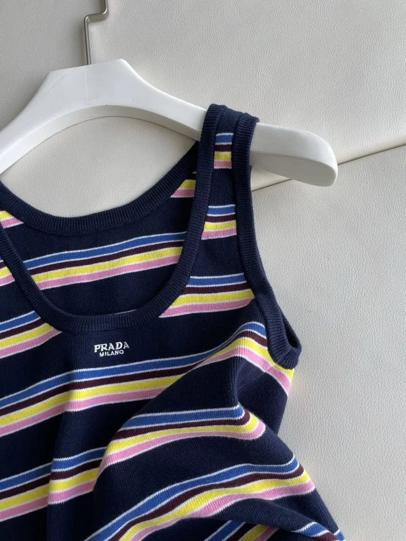 Fashionable Prada Vest 166067