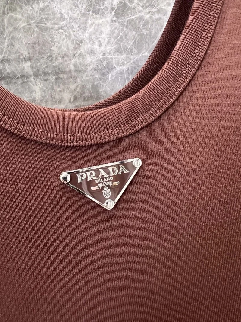 Prada Vest Modern 166026