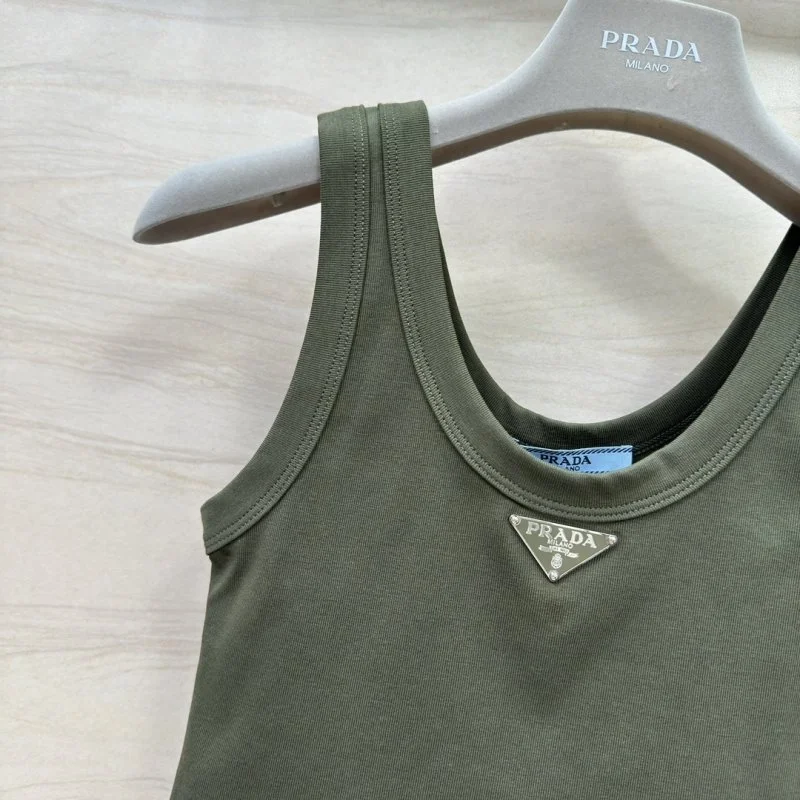 Prada Vest Sustainable 166461