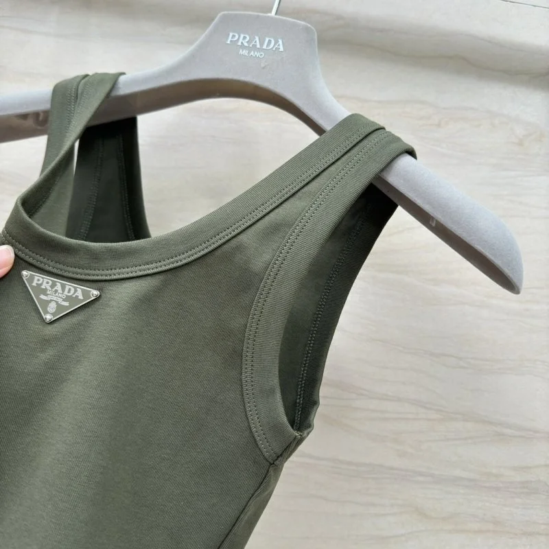 Prada Vest Sustainable 166461