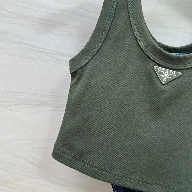 Prada Vest Sustainable 166461