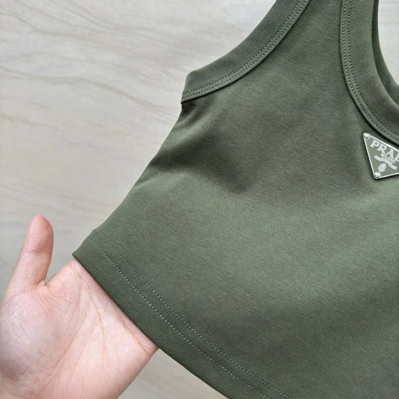 Prada Vest Sustainable 166461