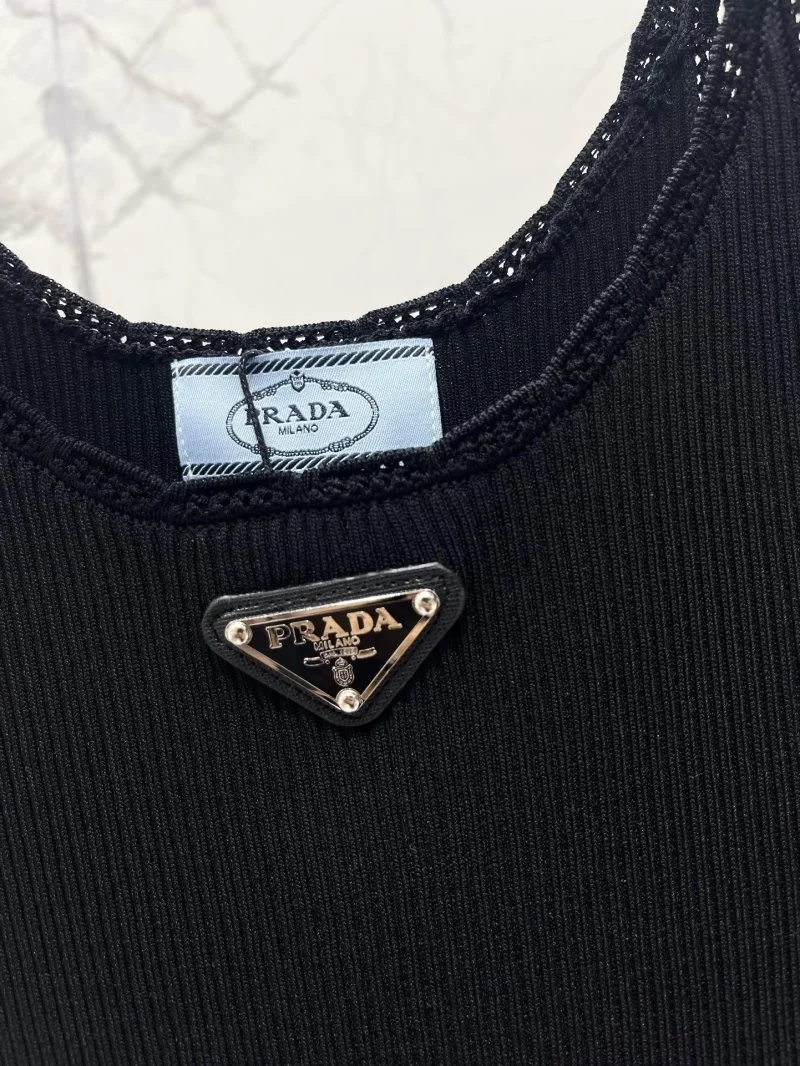 Prada Vest Sustainable 165646
