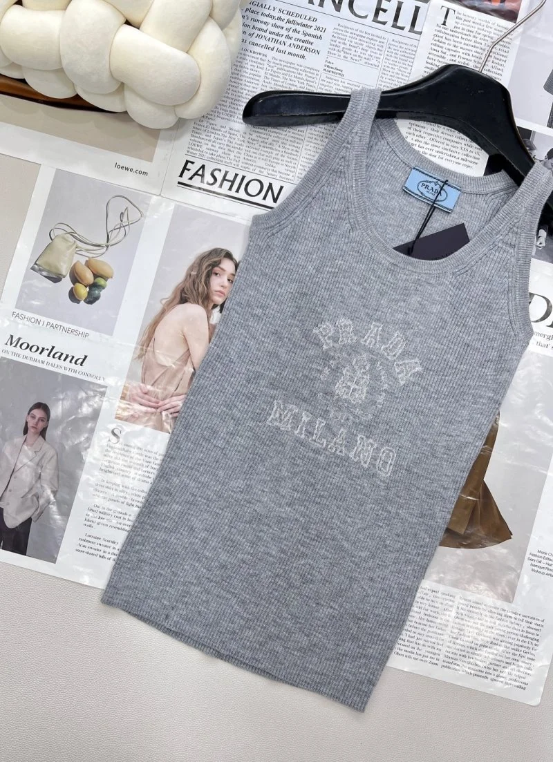 Prada Vest Practical 165637