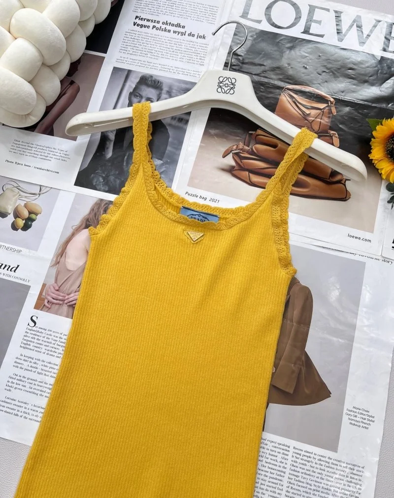Prada Vest MultiPurpose 165634