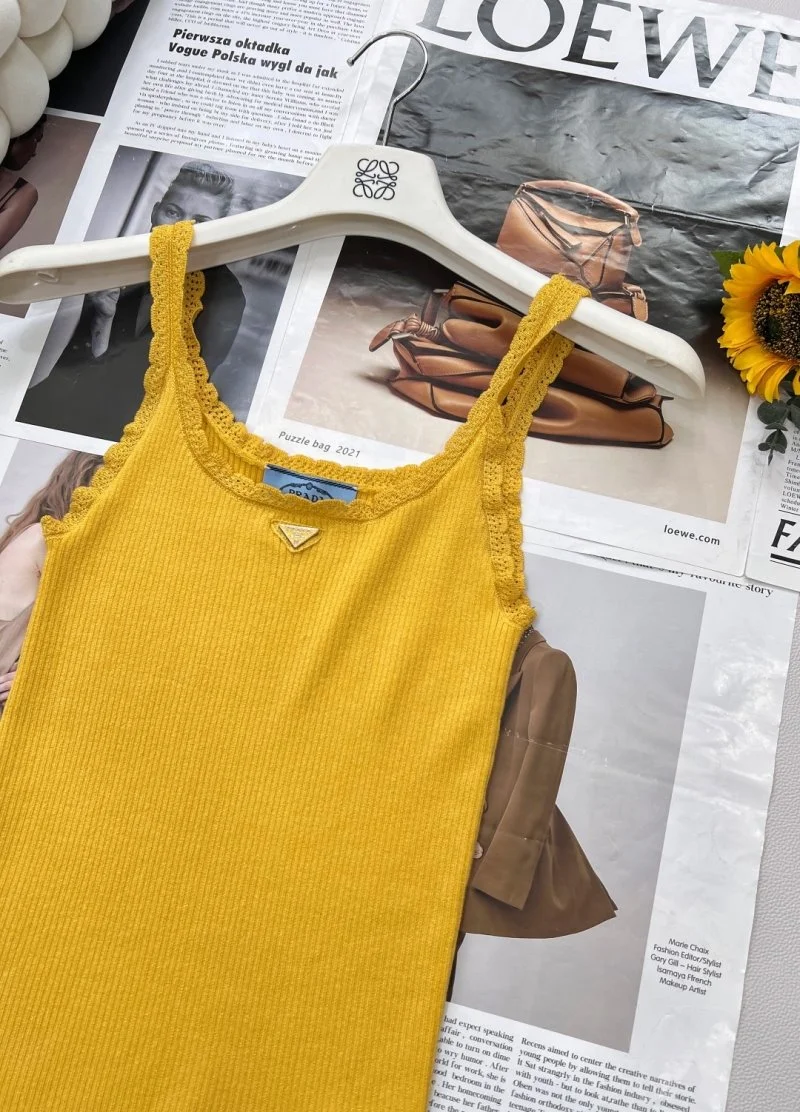 Prada Vest MultiPurpose 165634