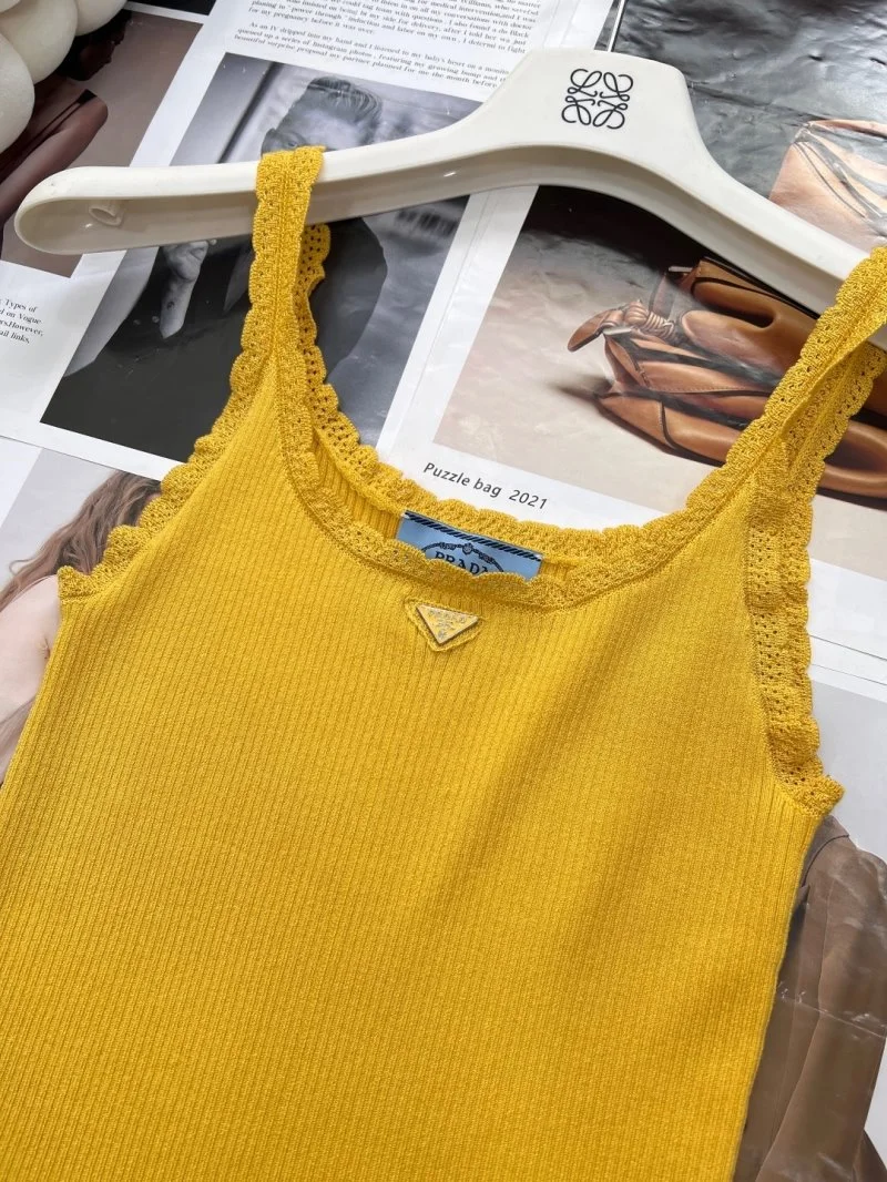 Prada Vest MultiPurpose 165634
