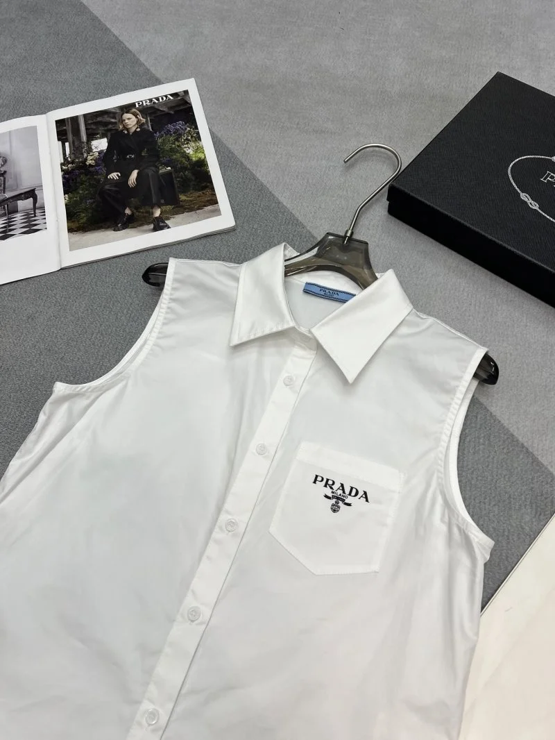 Prada Vest Effortless 165616