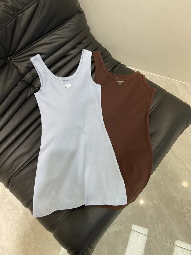 Prada Vest Elegant 165619