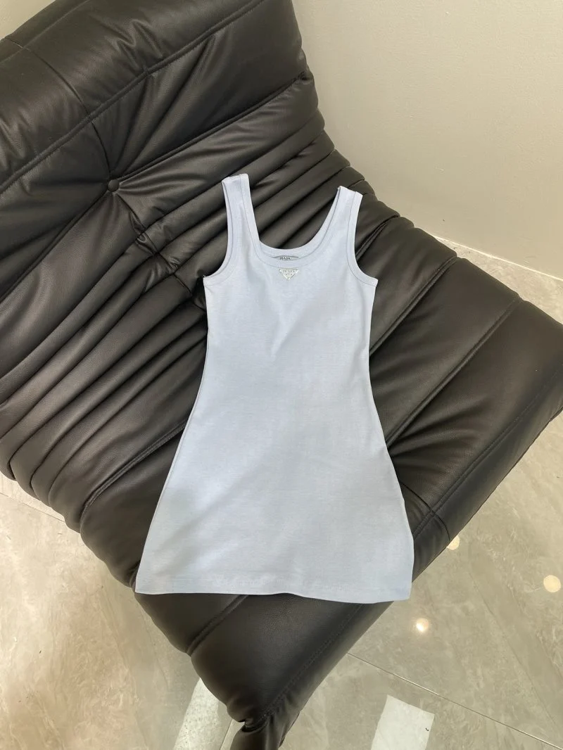 Prada Vest Elegant 165619