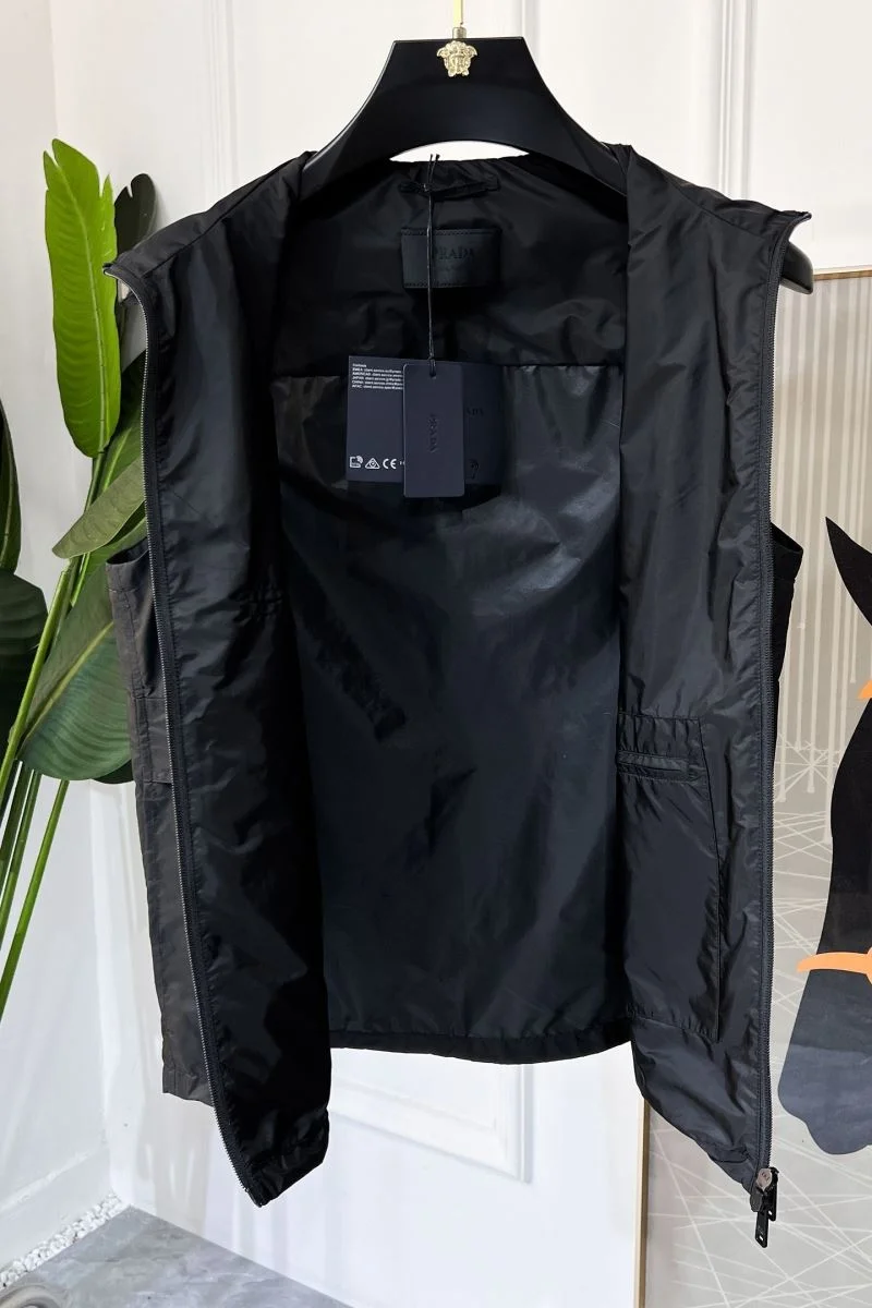 Durable Prada Vest 168365