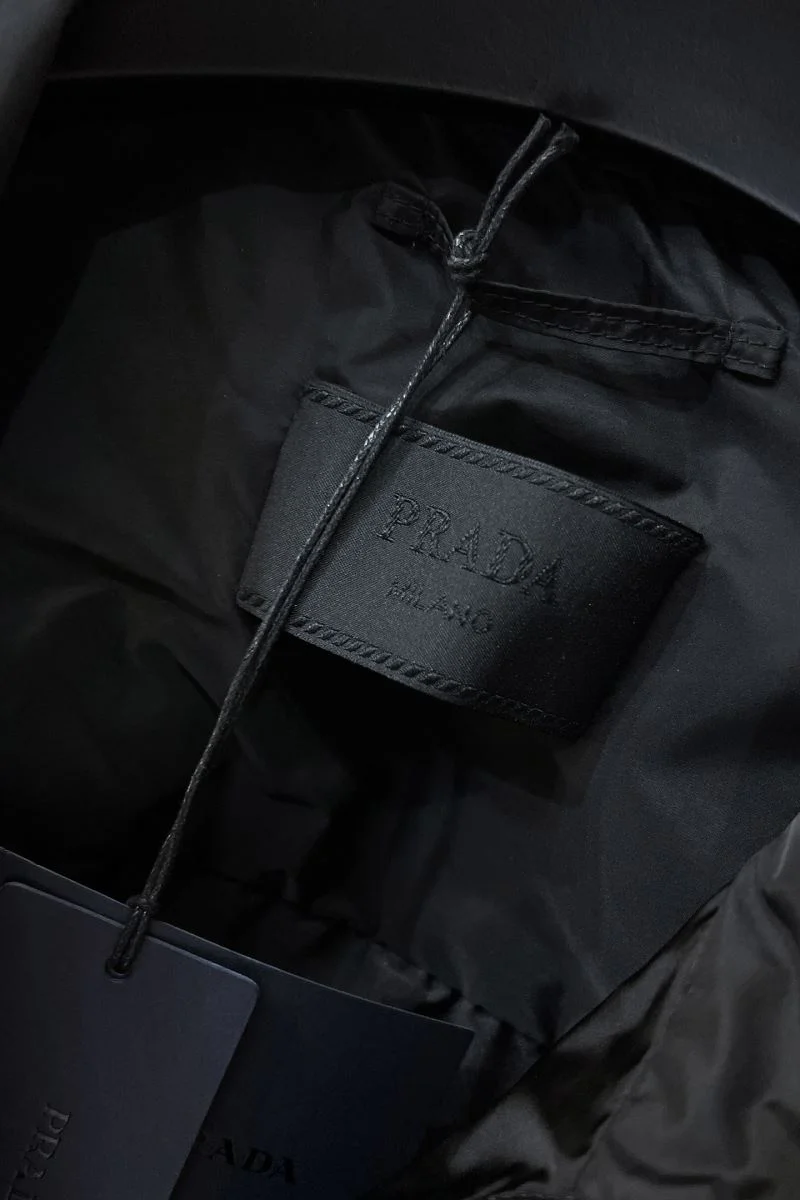 Durable Prada Vest 168365
