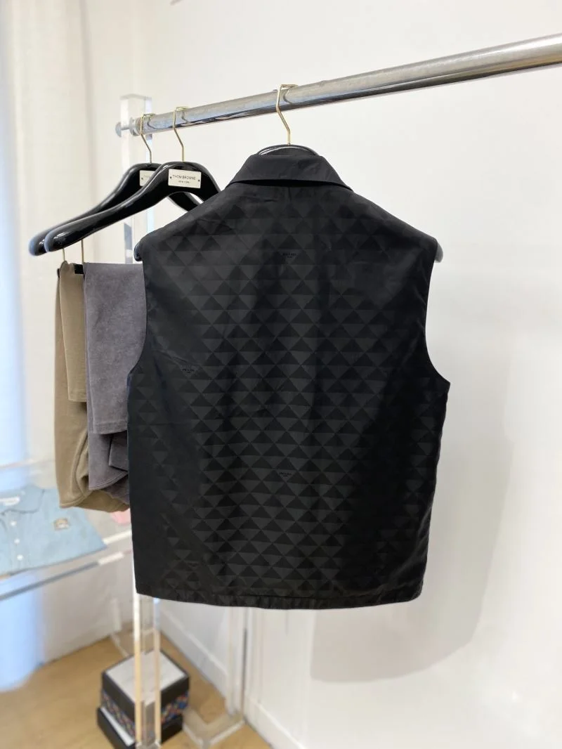 Prada Vest Functional 168343