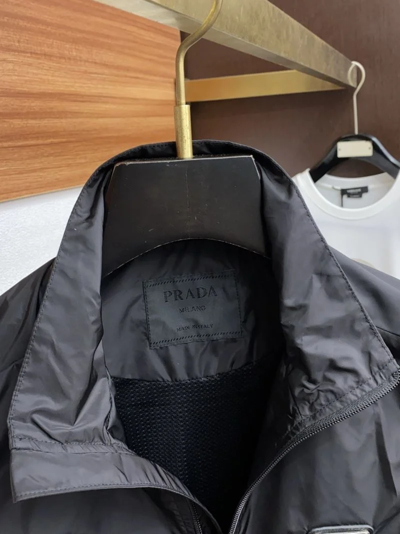Prada Vest Practical 168380