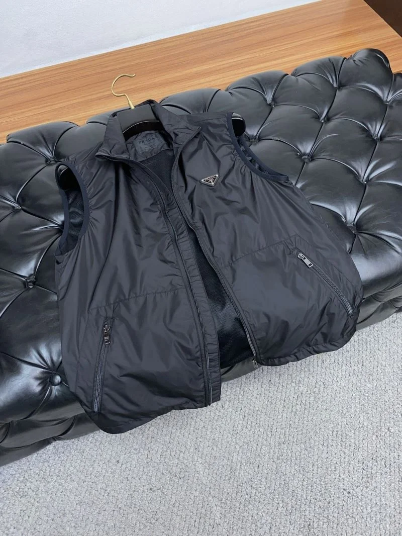 Prada Vest Practical 168380