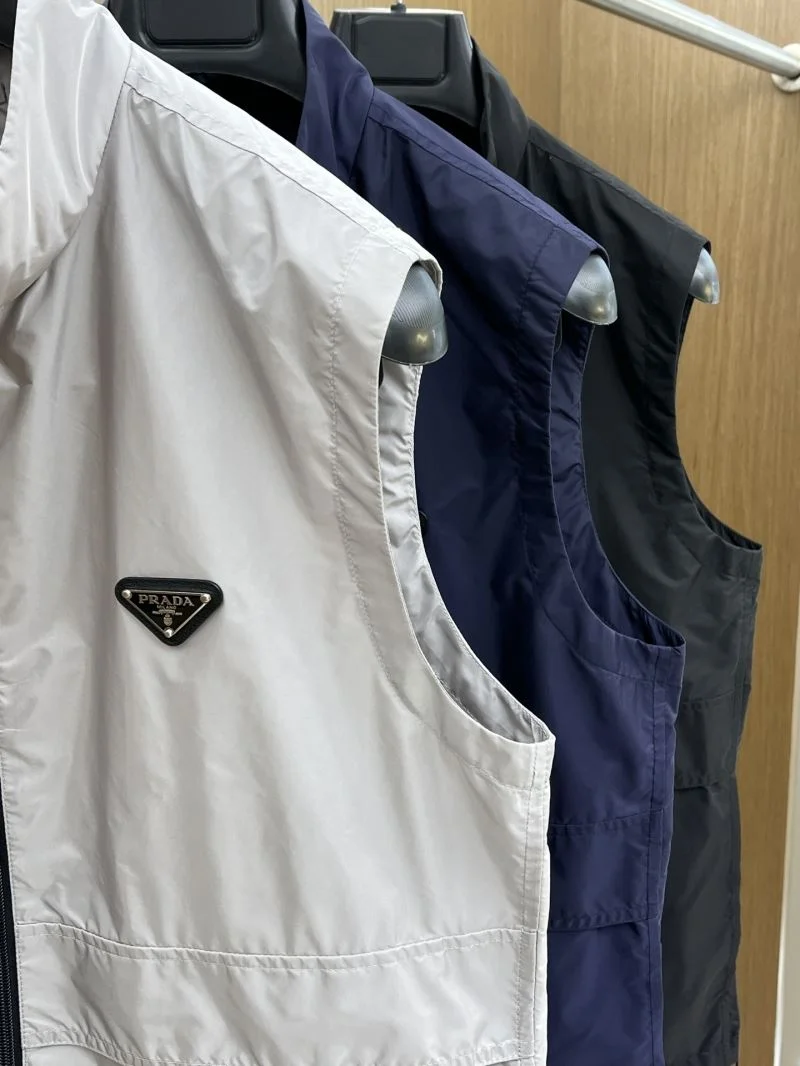 Supportive Prada Vest 167623