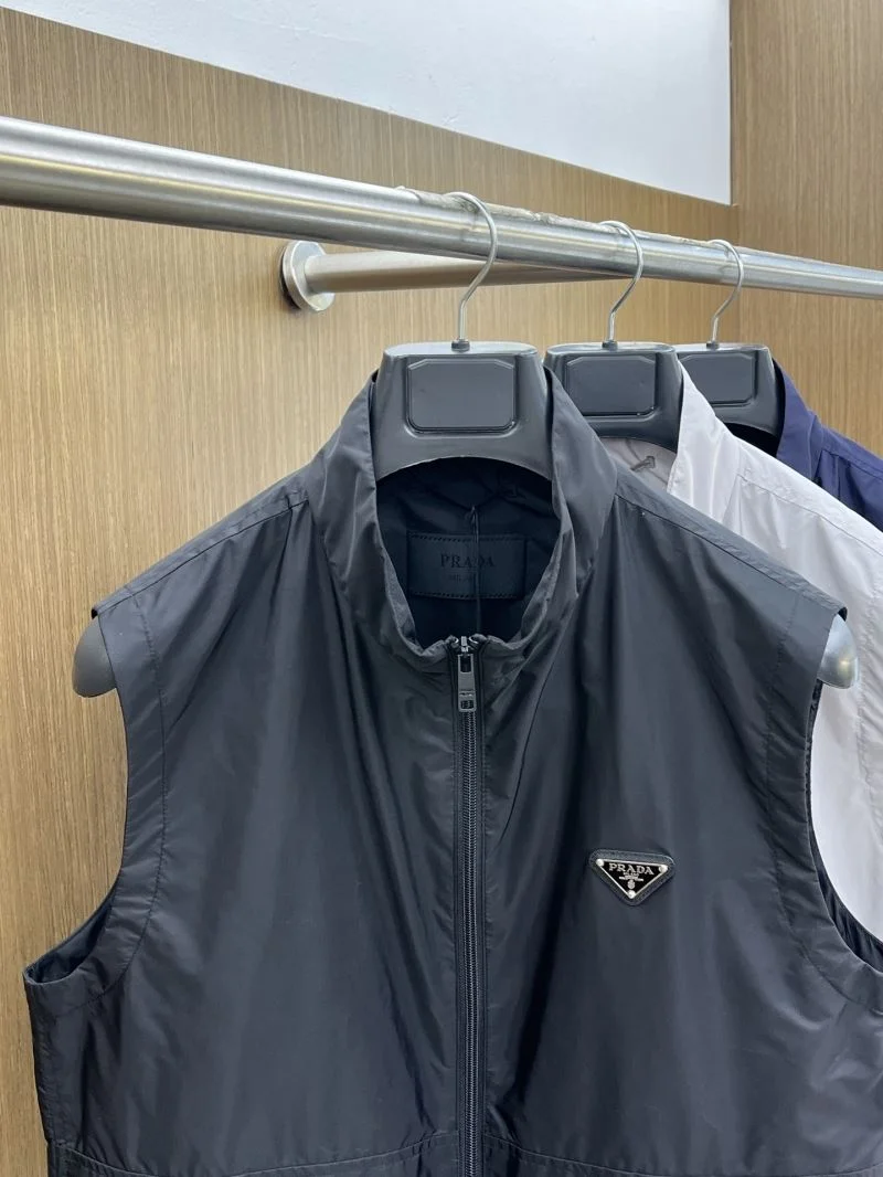 Snug Prada Vest 167622