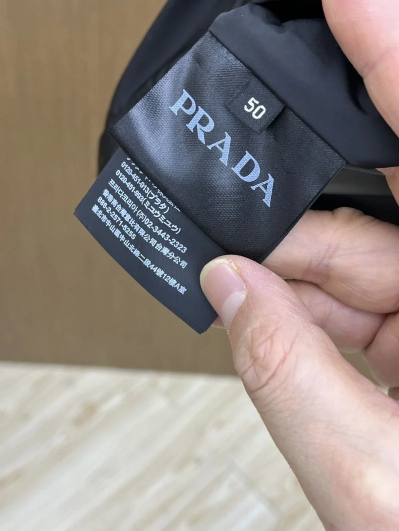 Snug Prada Vest 167622