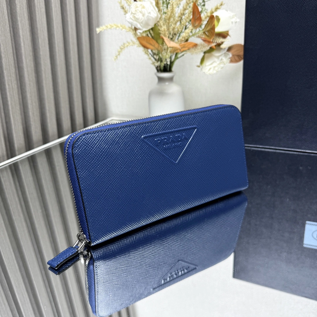 Prada Wallets Purse Trendy 71616
