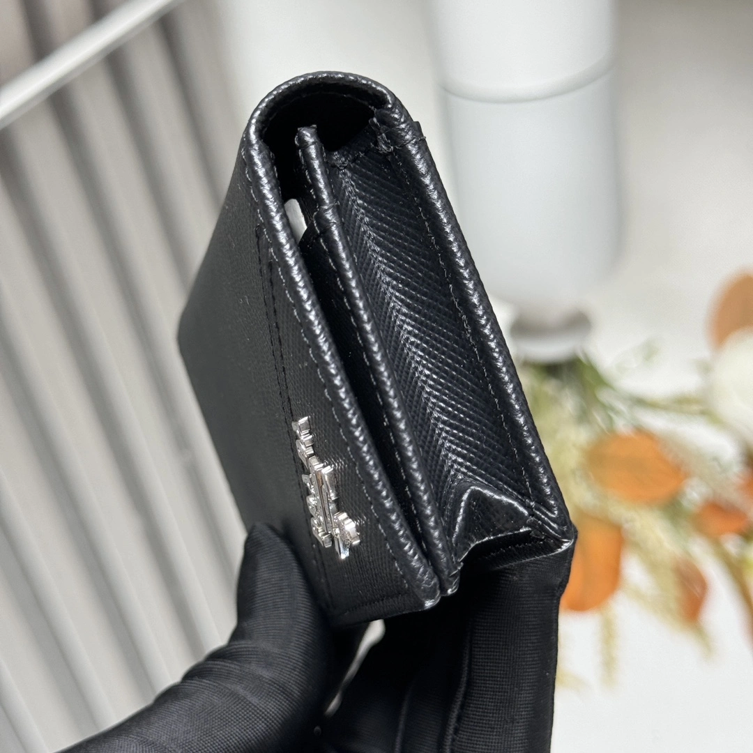 Flexible Prada Wallets Purse 71613