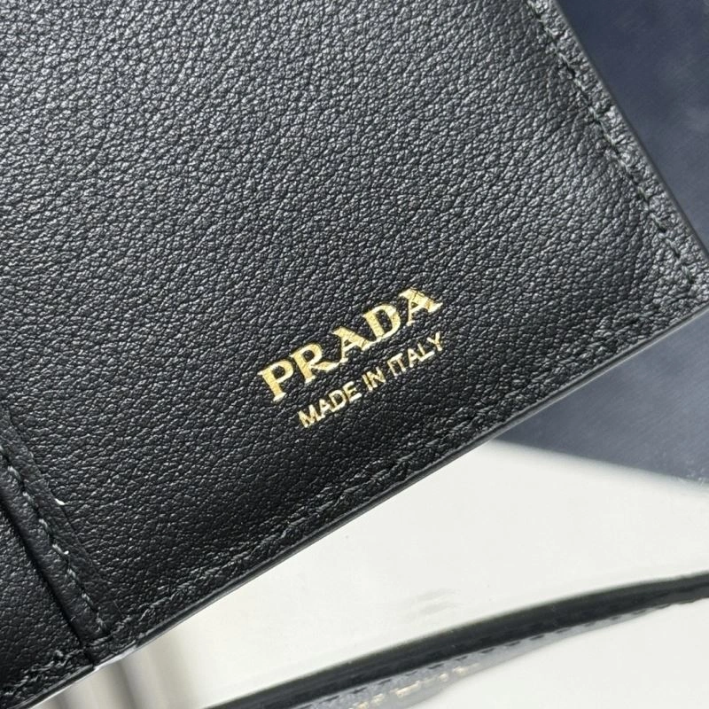 Prada Wallets Purse Youthful 60746