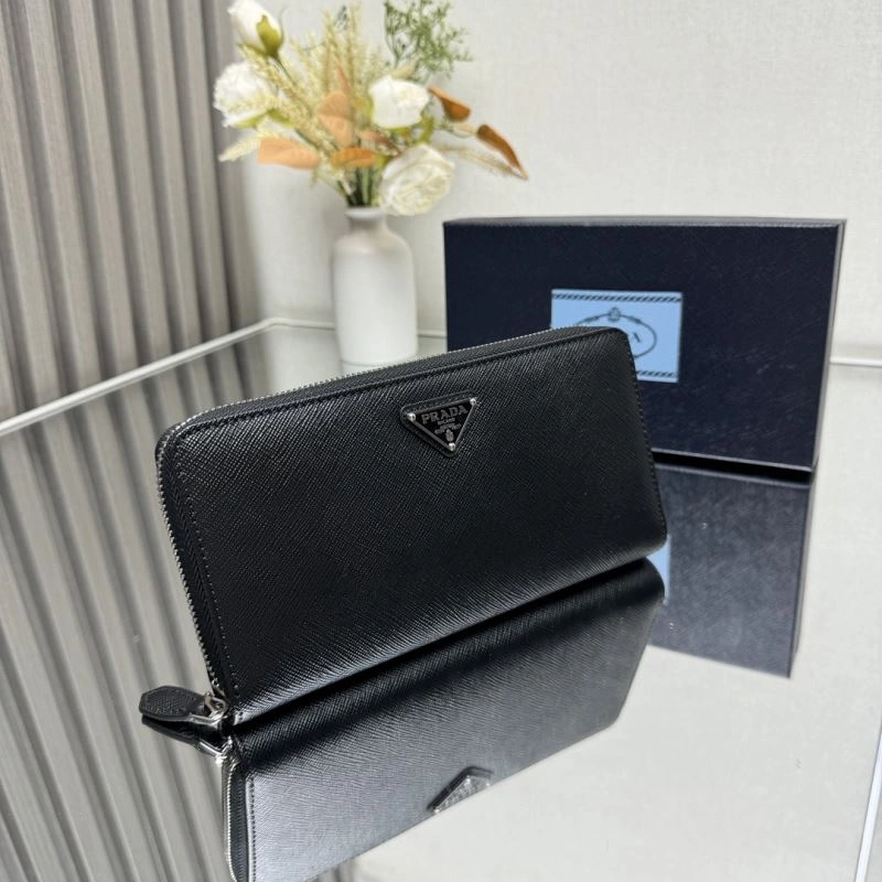 Prada Wallets Purse Comfortable 60737
