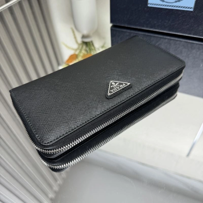 Prada Wallets Purse Comfortable 60737
