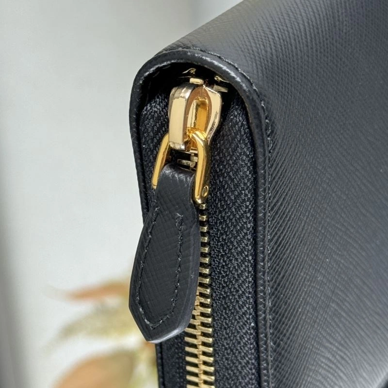 Versatile Prada Wallets Purse 60766