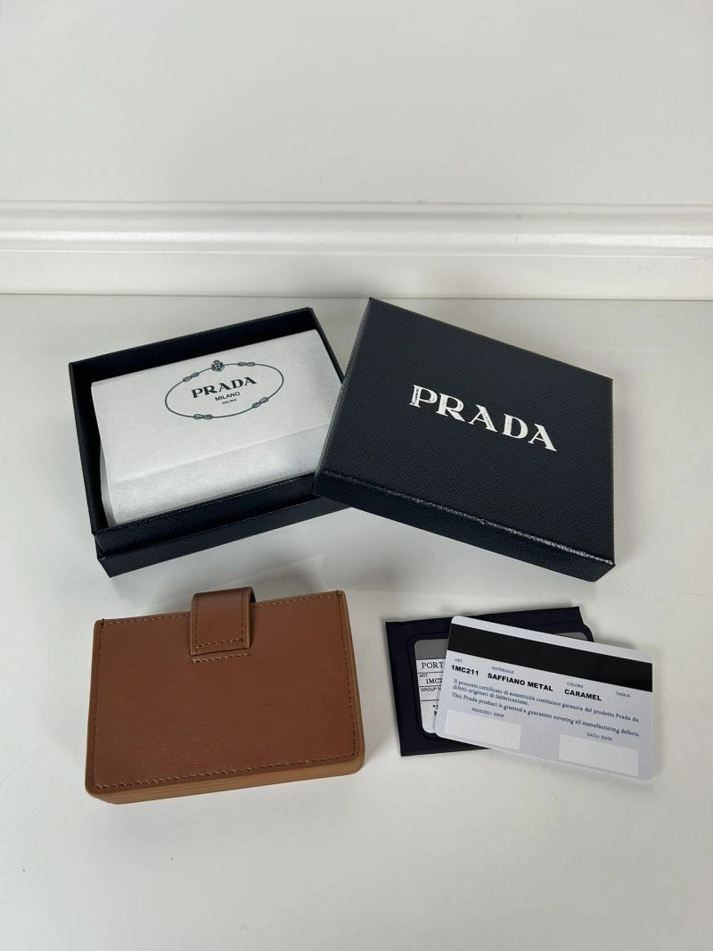 Prada Wallets Purse Versatile 60740
