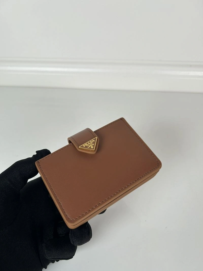 Prada Wallets Purse Versatile 60740