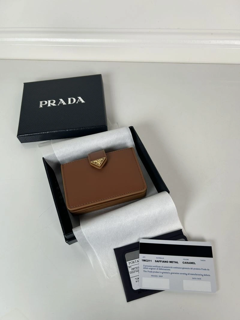 Prada Wallets Purse Versatile 60740